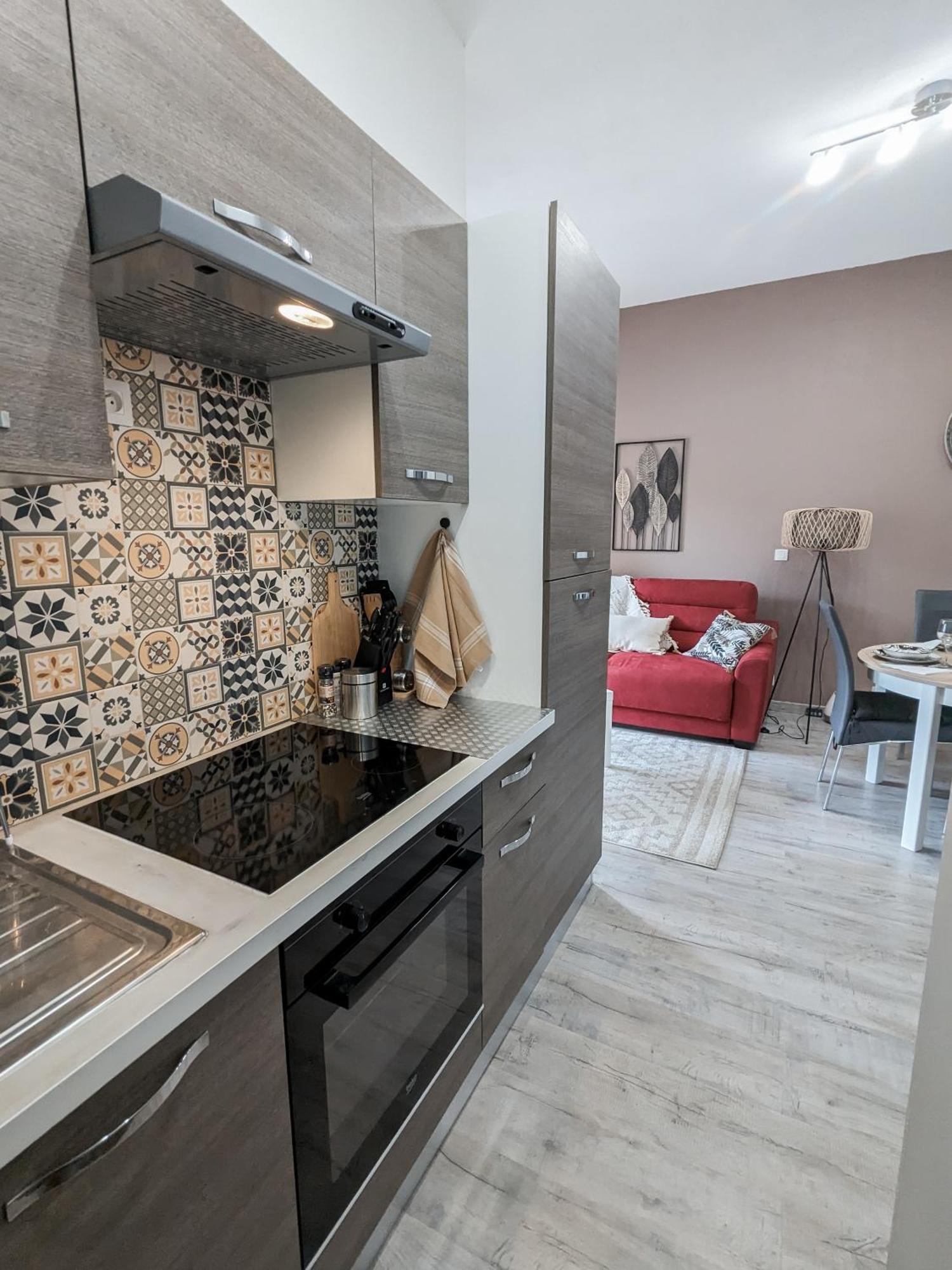 Appartement Moderne Central Avec Piscine, Garage Prive Et Terrasse Sud Uzès المظهر الخارجي الصورة